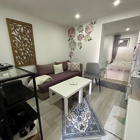 Apartment Senzor